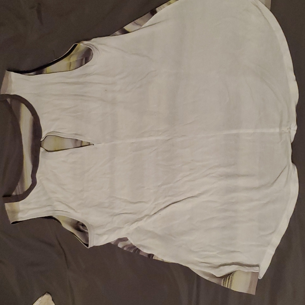 Tank - Picture 2 of 4